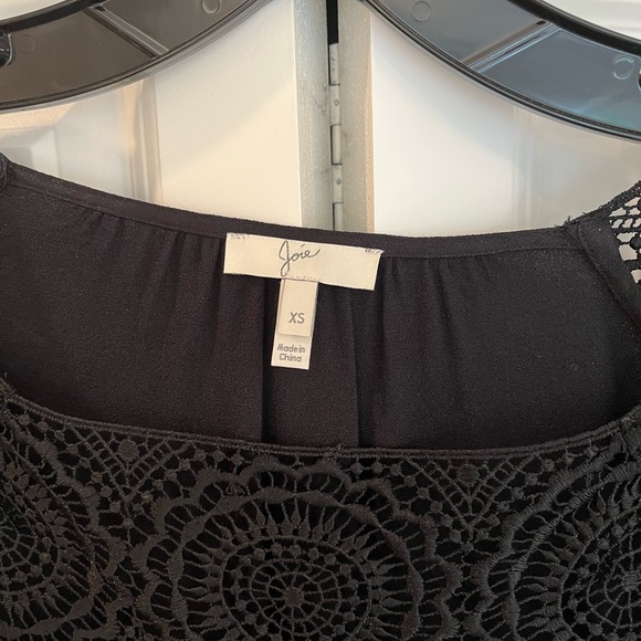 Joie Bellange peasant-style blouse in black with lace insets. Size XS - Picture 4 of 4